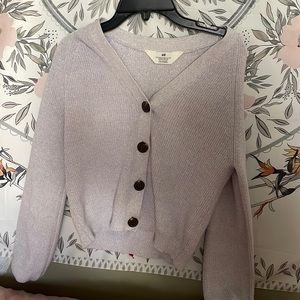 Cute sweater! Worn only once as I remember!💜